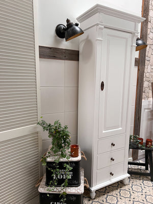 "Clane" - armoire haute de style campagnard