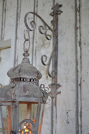 Elian - Wall lantern in country house style