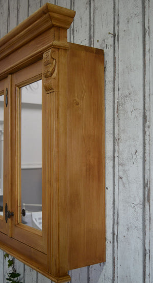 Fontaine - Large mirror cabinet with three doors in a country house look