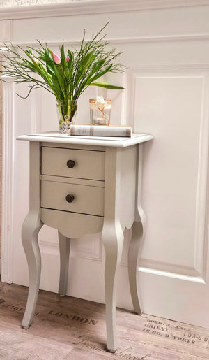 "Nuit" - Country house bedside table solid wood mint