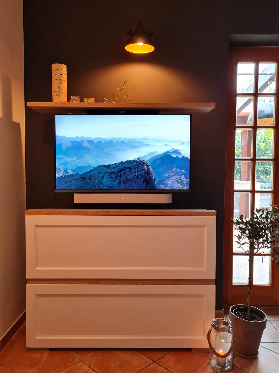 "Montray": Sideboard mit TV Lift, elektrisch 46 Zoll oder 55 Zoll