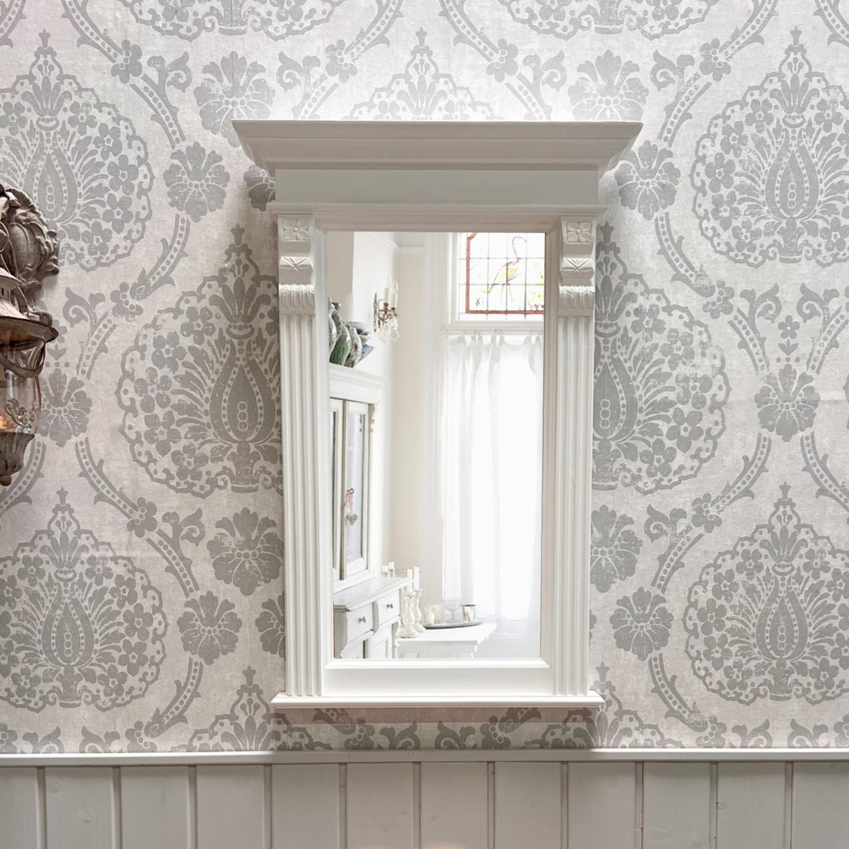 "Rail" - Country house mirror in white for hallway & living area