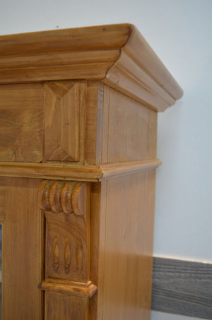 Skane - Elegant tall cabinet in Wilhelminian style