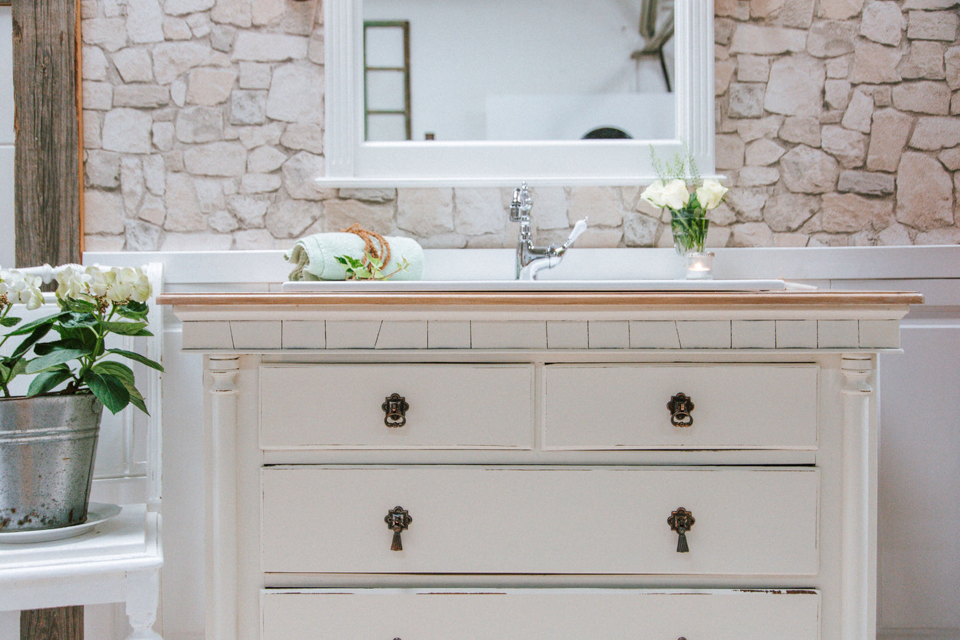 Antique washbasin - customized for your connections